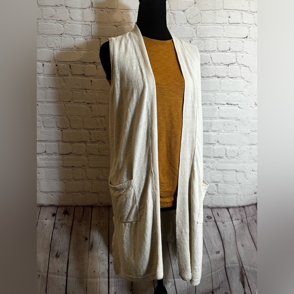 J. Jill sleeveless Cream linen Cardigan size M